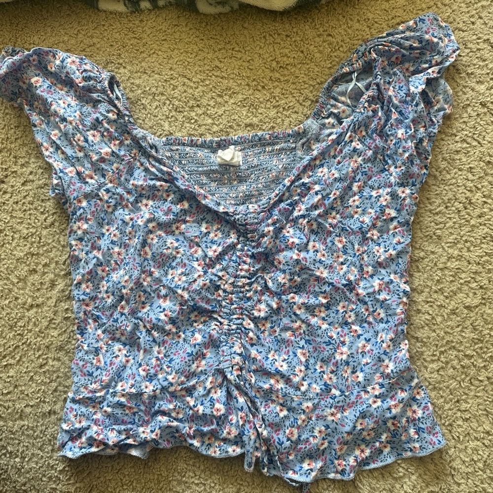 Floral Blouse with adjustable crop length